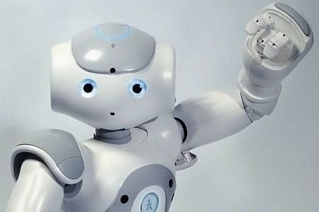 Общаться с пациентами поликлиник будут роботы