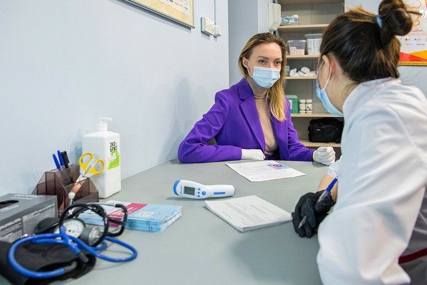 Юрист: Постановление об обязательной вакцинации в Москве законно и не ограничивает права граждан