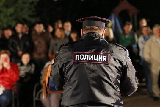 Участковые отчитаются перед крюковчанами