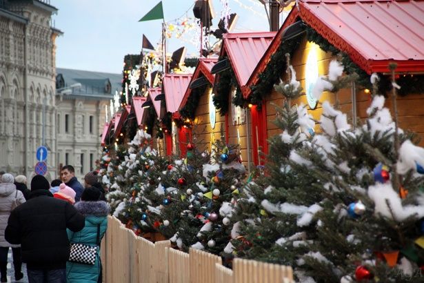 Ярмарку на Манежной площади в Москве посетили более миллиона человек
