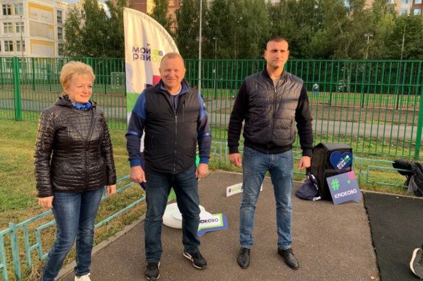 Крюковчане занялись спортом на улице