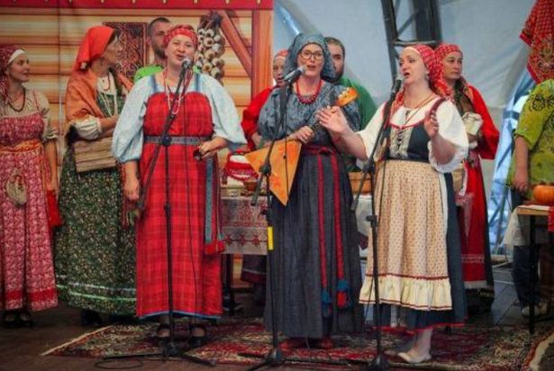 Поем колядки с этно-клубом «Дикое поле»!