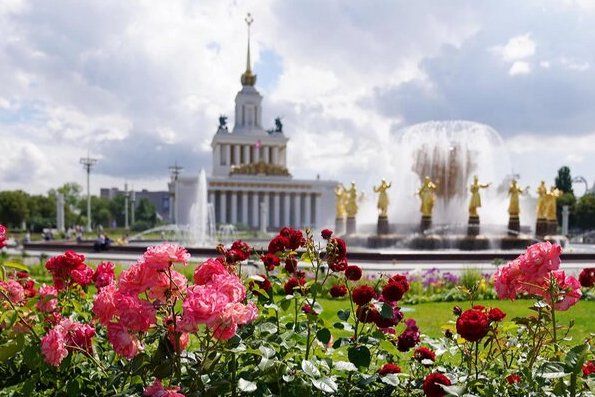 Горожан пригласили на прогулку по столичным выставкам под открытым небом в Международный день музеев