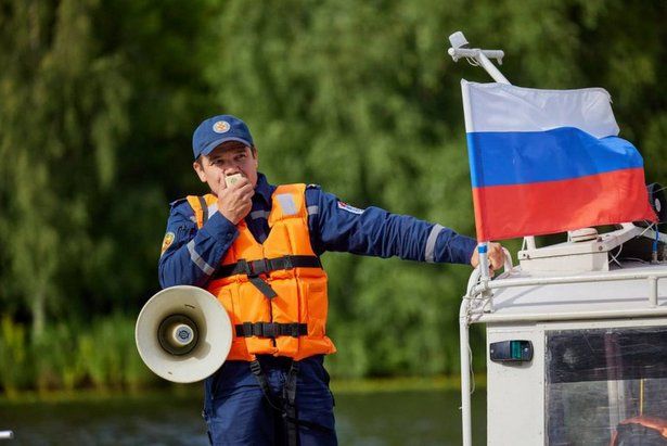 Жителя Зеленограда спасли на Школьном озере