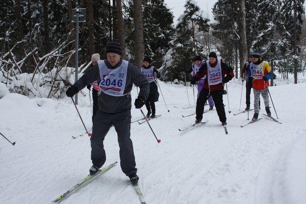Зеленоградские сотрудники МЧС приняли участие в лыжном забеге