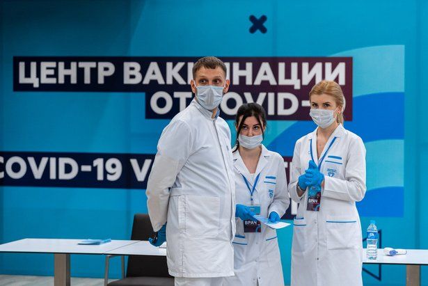 В «Лужниках» и Гостином дворе готовы к увеличению числа желающих вакцинироваться