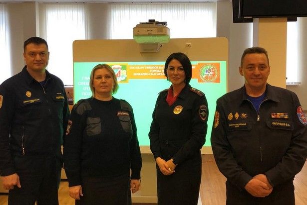 Для школьников из Крюково провели телемост «Безопасные каникулы»