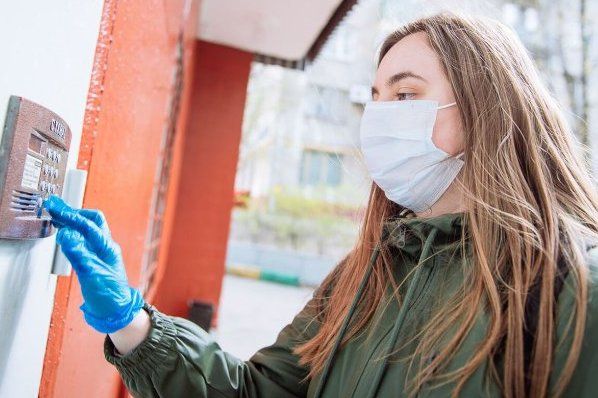 Использование средств индивидуальной защиты — часть режима самосохранения в Москве