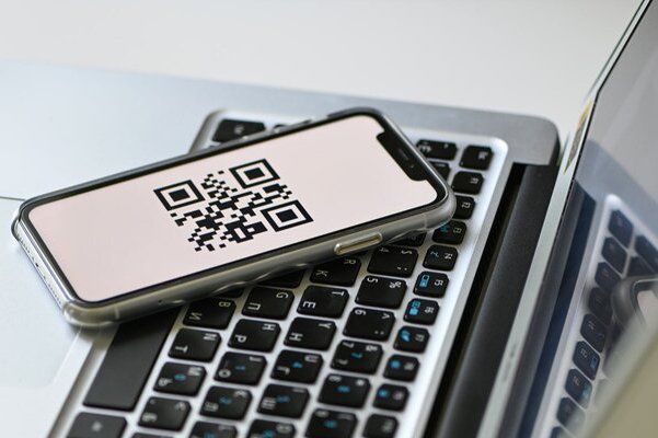 Получить QR-код для посещения «бесковидных» ресторанов в Москве можно на mos.ru