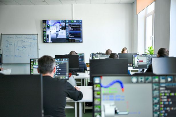 Для ветеранов СВО в Москве запущены новые образовательные курсы — Собянин