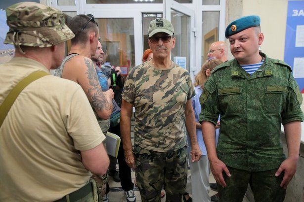 Александр Буйнов выступил в Едином пункте отбора на военную службу в Москве
