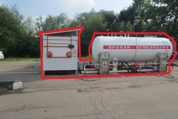 Демонтированы незаконные объекты рядом с АЗС в районе Крюково