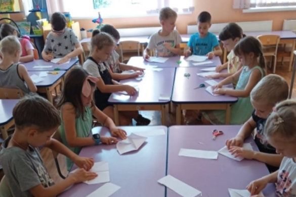 Маленькие крюковчане смастерили бумажный театр и самодельные игрушки