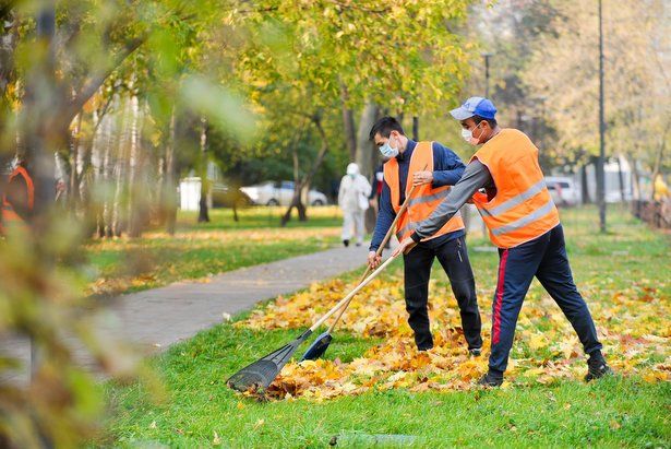 На территории района ведутся сезонные работы