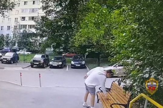 Жителю Крюково  грозит уголовное наказание за кражу оставленного на лавочке чужого телефона