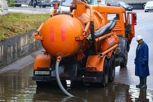 Москвичей предупредили о ливнях с грозой 19 апреля