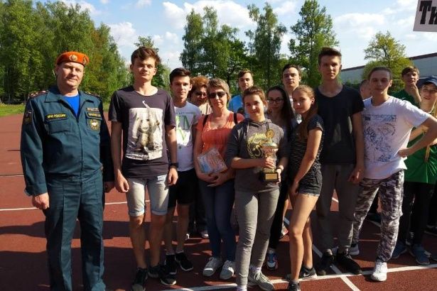 Ученики крюковской школы стали победителями полевого лагеря «Юный пожарный»