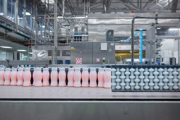 Собянин: Молочные комбинаты Москвы поставляют товары практически по всей стране