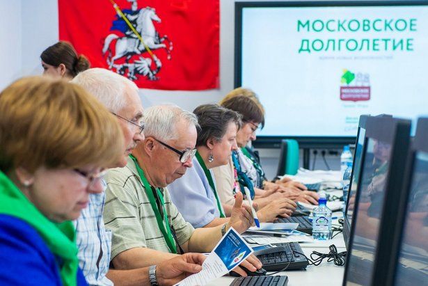 Сразу семь групп в рамках курсов компьютерной грамотности открыто для долголетов в Крюково