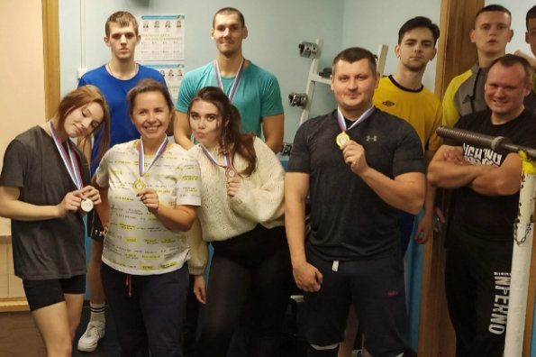 Жители района приняли участие в соревнованиях по гиревому спорту