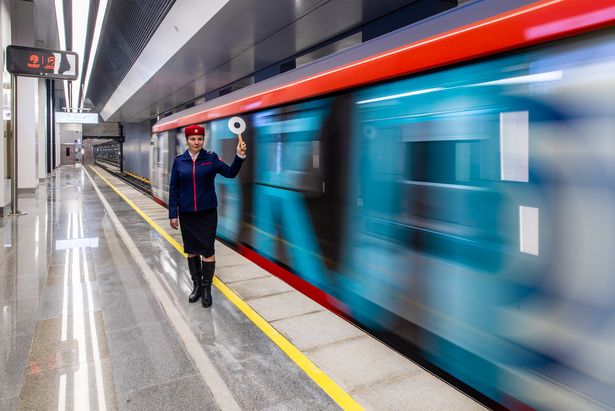 Собянин объявил о бесплатном входе в метро на станциях БКЛ в течение пяти дней