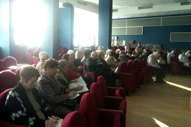 Руководство зеленоградской поликлиники встретилось с ветеранами