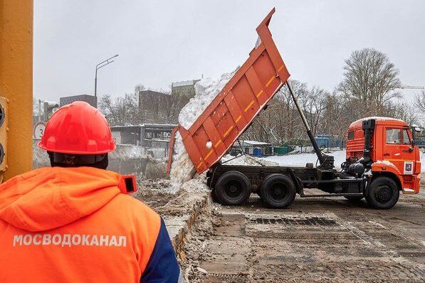 Инженерная служба района вывезла более 1,5 тысяч кубометров снега за неделю