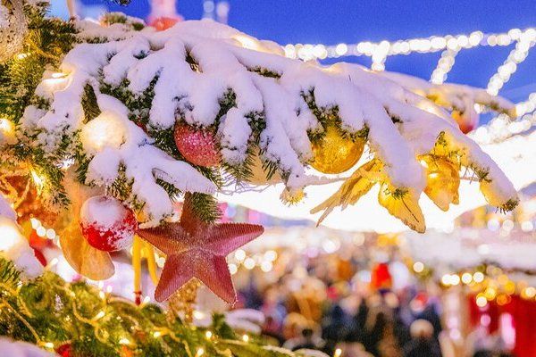 Москвичи активно голосуют по предложенным мэром форматам новогодних мероприятий