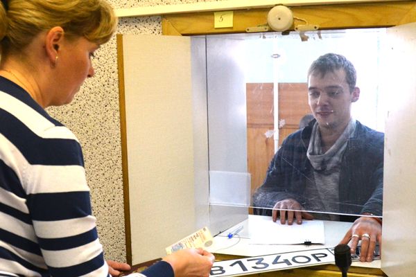 Любители «красивых» автономеров штурмуют зеленоградскую ГИБДД