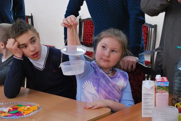 Крюковским детям рассказали о птицах и научили делать кормушки