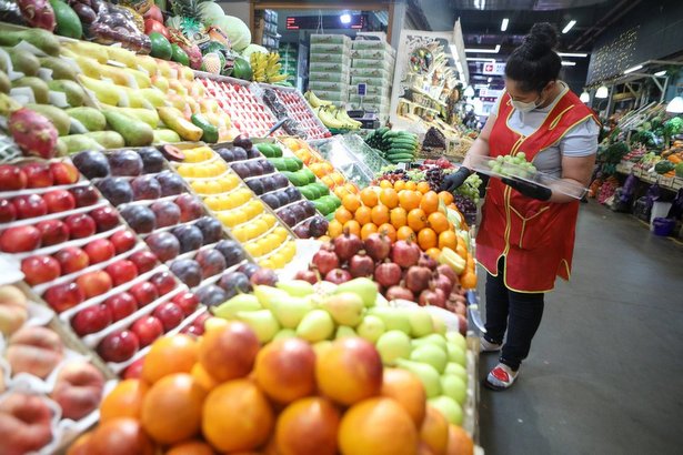 Введение пропусков в Москве не осложнило поставки в продуктовые магазины
