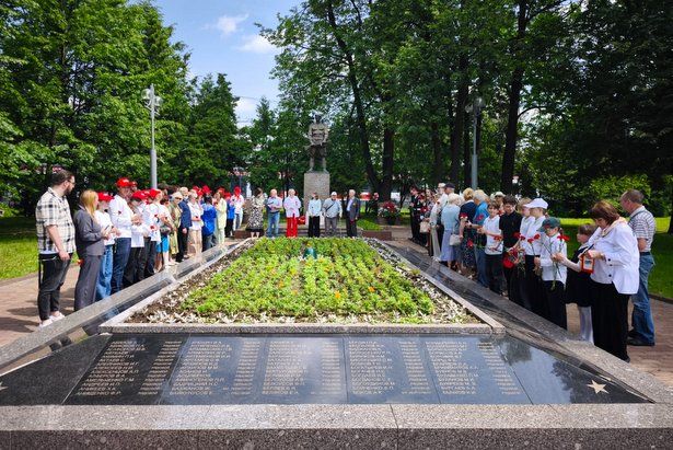 На Привокзальной площади 17 июня прошла значимая мемориально-патронатная акция