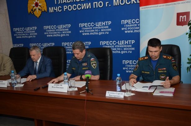За полгода московские пожарные спасли 748 человек