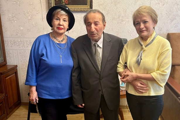 Житель Крюково Ирсил Рувинов отметил 95‑летие