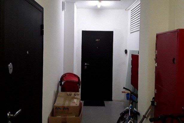 Крюковчан обязали демонтировать перегородки в приквартирном холле