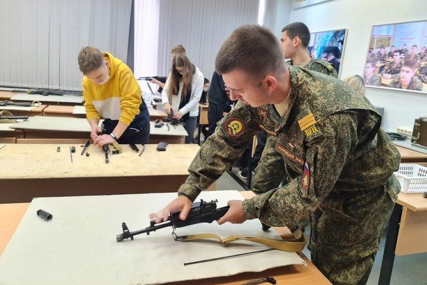 Кадеты из школы № 1150 стали гостями Военного учебного центра МИЭТа