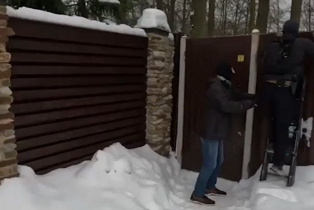 ФСБ пресекла в Чехове деятельность по производству синтетических наркотических средств