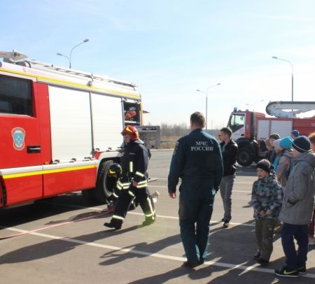 Сотрудники МЧС Зеленограда провели акцию в рамках «Месячника безопасности парков» 