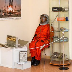 В Выставочном зале в Крюково начала работу юбилейная выставка «Зеленоград космосу – 2016»