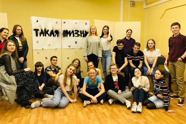 Юные аниматоры из района Крюково посетили необычный спектакль