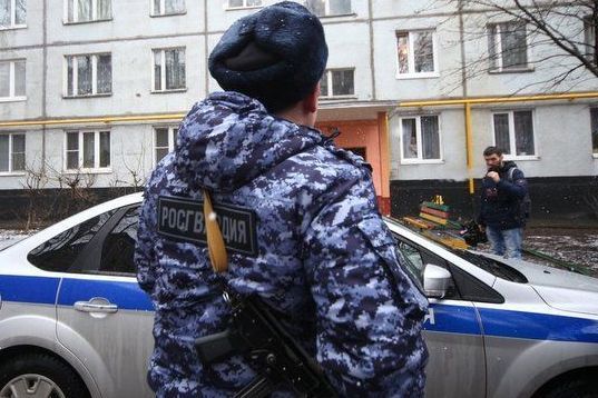 Росгвардейцы задержали находящегося в федеральном розыске мужчину