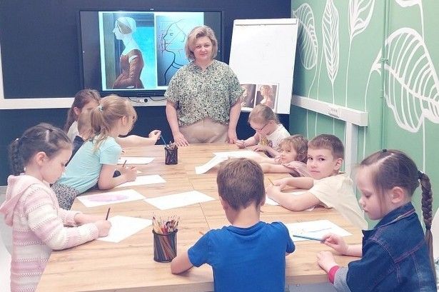 Курс «Искусство» для детей открыт на территории 20 микрорайона