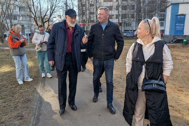 Руководство Крюково и жители обсудили улучшения 16 микрорайона