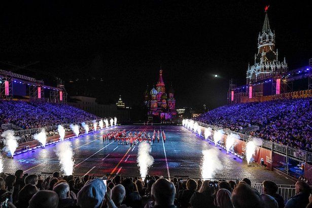 Видео об открытии Собяниным фестиваля «Спасская башня» появилось в сети