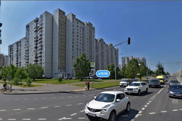 13-летняя девочка пострадала в столкновении автобуса и легковой иномарки