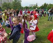 В районе Крюково открылся сезон летних праздников двора