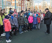 В Крюково День космонавтики отметили акцией "Чистое небо - детям!"