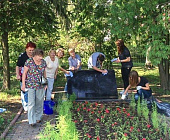 В Крюково провели акцию по уходу за памятниками