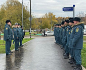 В Зеленограде открыли Аллею в честь 35-летия МЧС России и высадили 14 красных яблонь