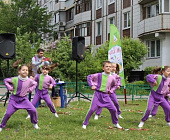 В районе Крюково открылся сезон летних праздников двора